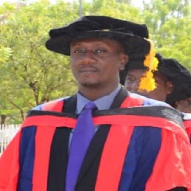 Dr.-emmanuel-Umaru